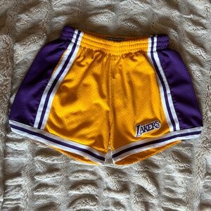 Unisex Mitchell & Ness Gold Los Angeles Lakers Jump Shot Shorts